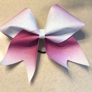Cheer bow